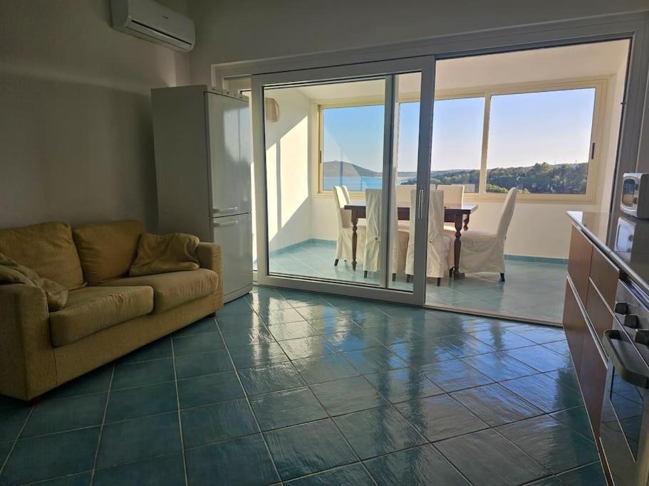La Casa Di Ludo Is Traias Exterior foto